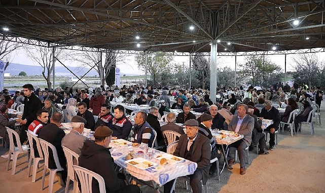 Didim Belediyesi vatandaşları iftar sofralarında buluşturmaya devam ediyor