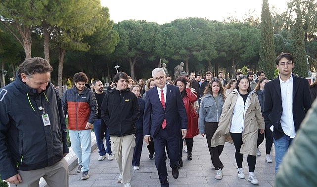 Ege Üniversitesi öğrencileri Çanakkale şehitlerinin huzuruna çıktı