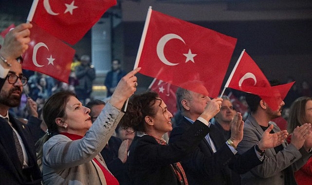 Karşıyaka Belediyesi’nden 18 Mart’ta anlamlı gösteri: ‘Bir Ulus Doğuyor’